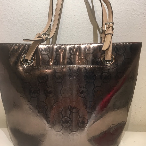 Michael Kors tote - Picture 2 of 4